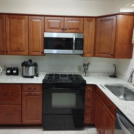 The Kind House Hosting, Low Monthly Rates, Traveling Nurses, Fletc, & Travelers! ブランズウィック エクステリア 写真