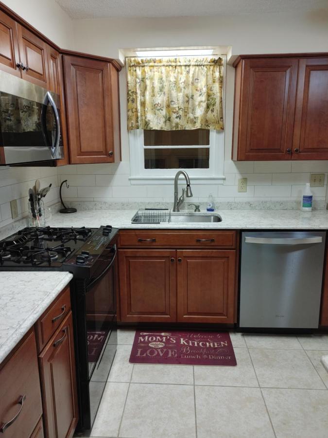 The Kind House Hosting, Low Monthly Rates, Traveling Nurses, Fletc, & Travelers! ブランズウィック エクステリア 写真